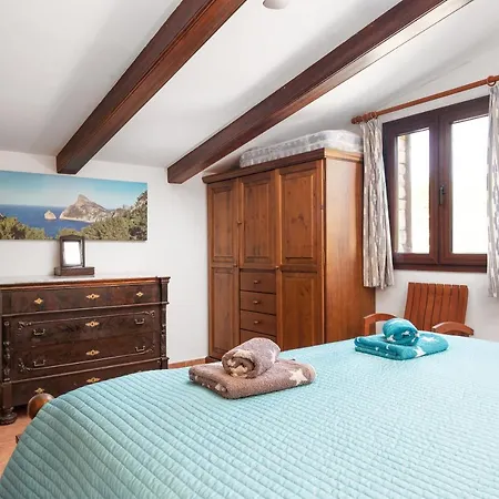 New! Ses Rodes, Pool, Wifi, Bbq, Jacuzzi