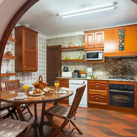 New! Ses Rodes, Pool, Wifi, Bbq, Jacuzzi